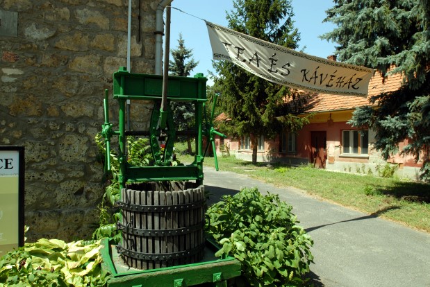 Maminti Teah&aacute;z